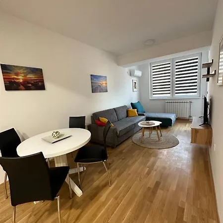 Golden Lux Apartament Skopje