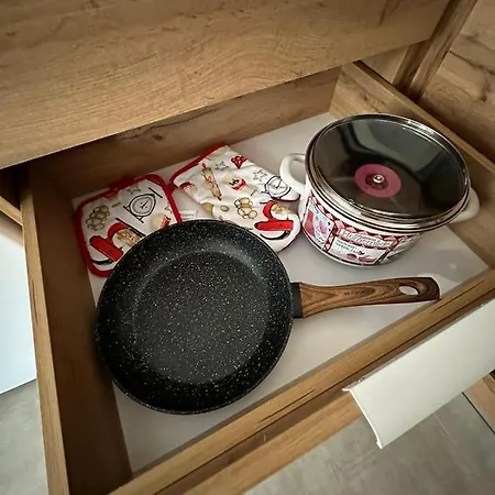 דירה Golden Lux סקופיה