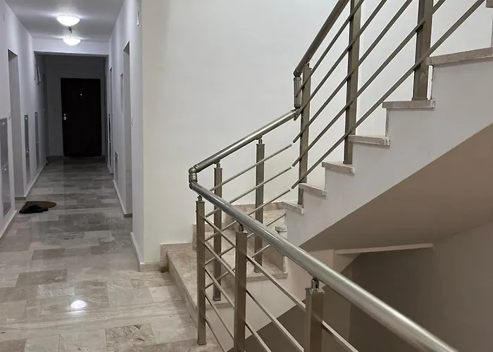 Golden Lux Apartment *